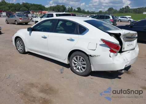 2015 Nissan Altima 2.5 S из США, поврежденный, VIN 1N4AL3AP5FN387655